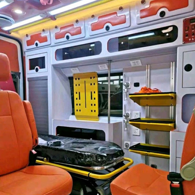 漠河长途救护车护送病人租赁价格